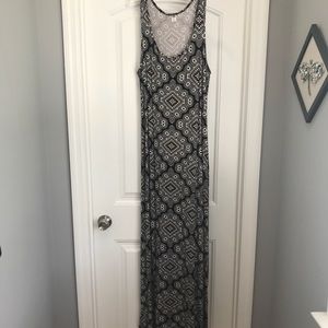 XL Maxi Dress Black and Tan